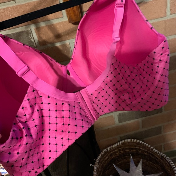 SOLD!!  Pink & Black Cacique 46DDD Underwire Bra - Picture 8 of 12
